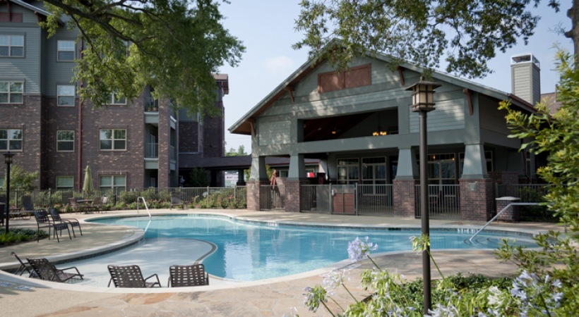 Resort Style Pool 